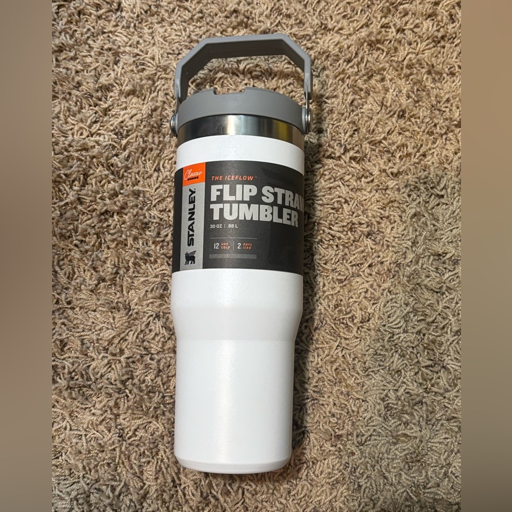 Stanley Iceflow 30oz flip straw tumbler white